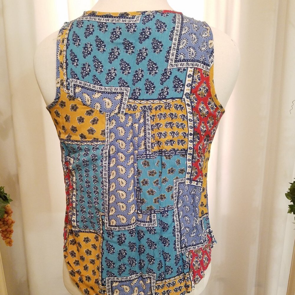 No Boundaries tank top with embroidery Large - Picture 3 of 3
